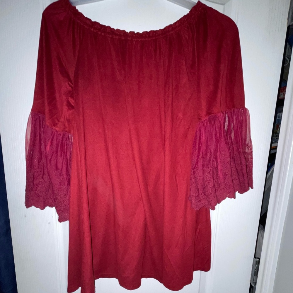 Red dress w/ lace floral sleeve Color:Red Size:Large